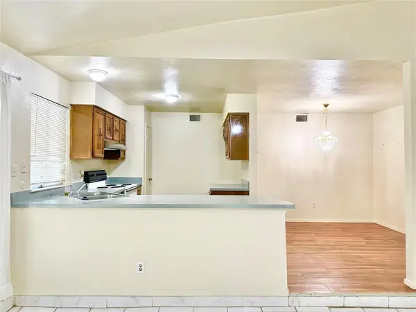 Arlington, TX 76014,2406 Jo Lyn Lane