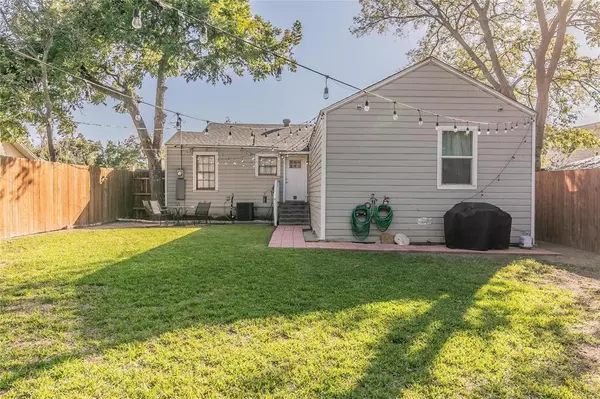 Fort Worth, TX 76104,809 E Mulkey Street