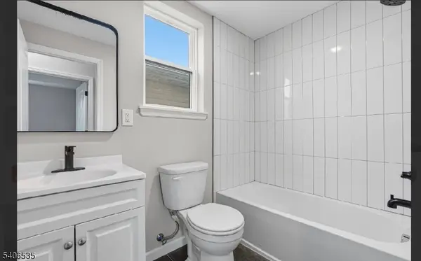 Paterson City, NJ 07524,57 Rosa Park blvd #2