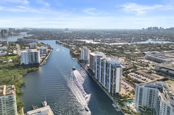 Fort Lauderdale, FL 33304,936 intracoastal D #10E