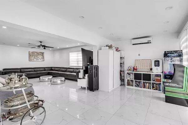 Hollywood, FL 33021,4100 N 36th Ave