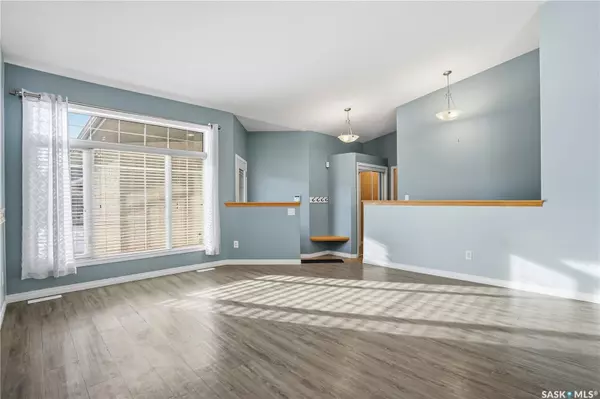 Regina, SK S4Y 0A1,7902 THRUSH STREET