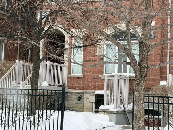 Mississauga, ON L5B 4K4,615 Shoreline DR #17