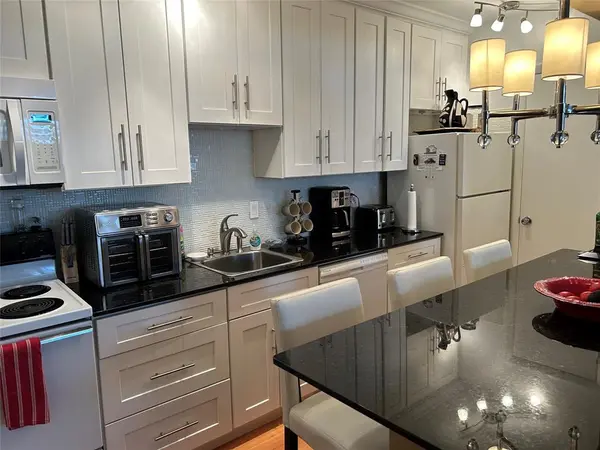 Fort Lauderdale, FL 33308,1821 NE 62nd St #331