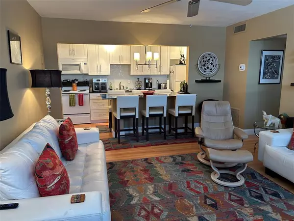 Fort Lauderdale, FL 33308,1821 NE 62nd St #331