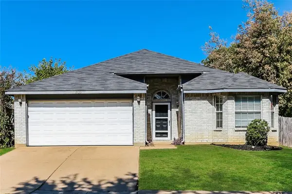 2720 Clovermeadow Drive, Fort Worth, TX 76123