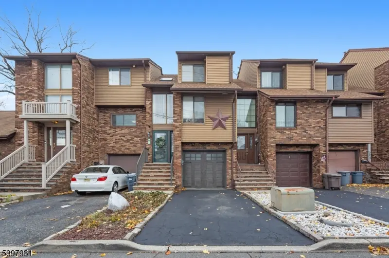 Wallington Boro, NJ 07057,3 Ross Rd