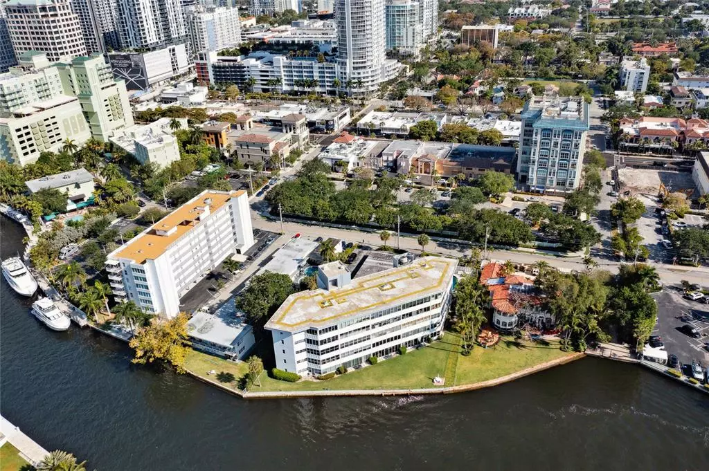 Fort Lauderdale, FL 33301,818 SE 4th St #201