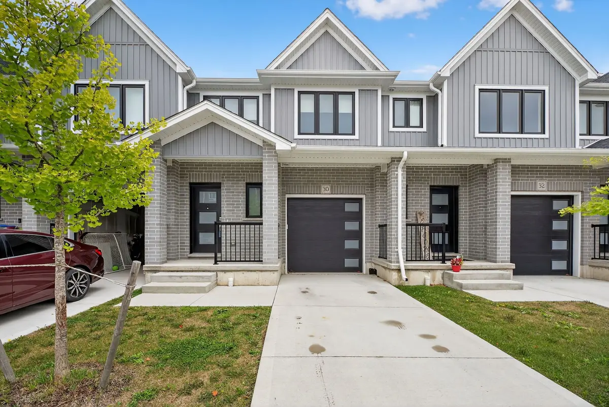 Lucan Biddulph, ON N0M 2J0,17 Nicholson ST #30