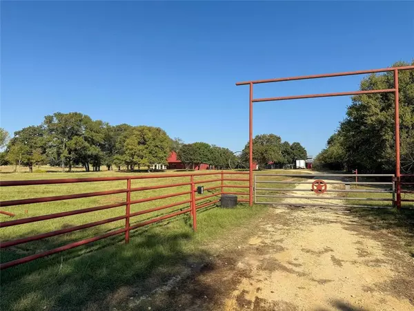 Covington, TX 76636,423 HCR 1439