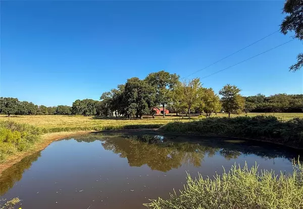 Covington, TX 76636,423 HCR 1439