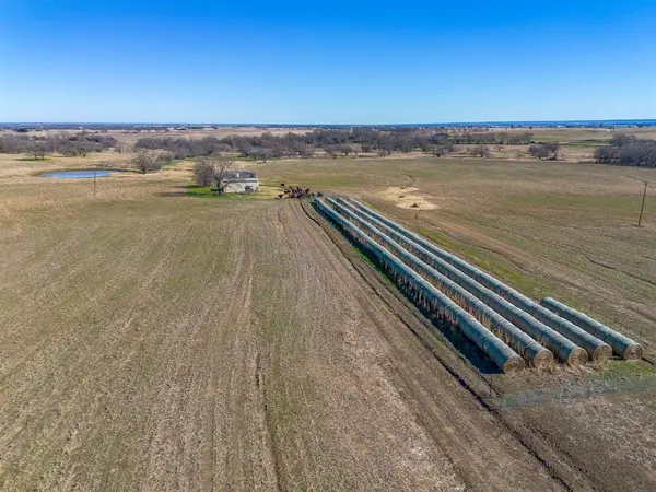 Grandview, TX 76050,10517 County Road 418