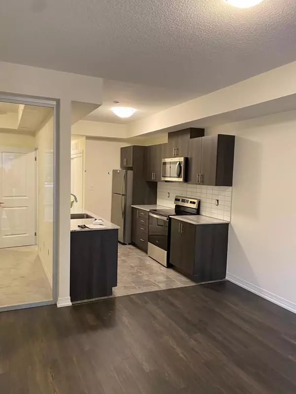 Toronto, ON M1B 0E8,30 Liben WAY #33