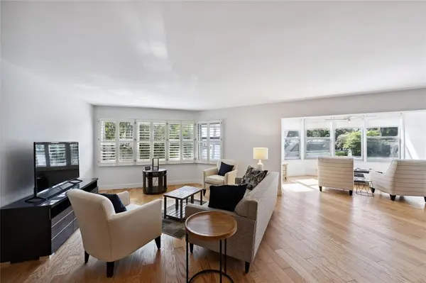 Fort Lauderdale, FL 33301,818 SE 4th St #201