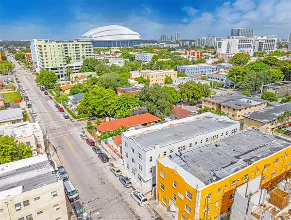 Miami, FL 33128,1051 NW 2nd St #10