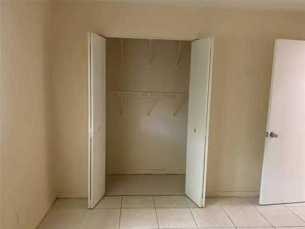 Lauderdale Lakes, FL 33309,4059 NW 31st Ave #4