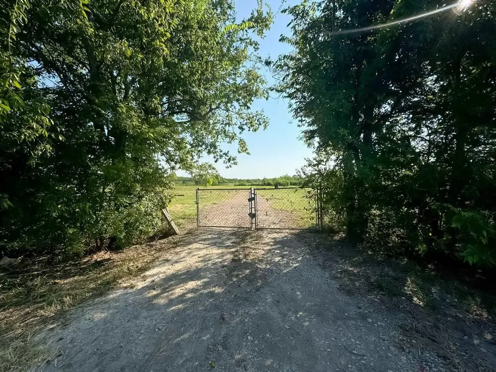 Kaufman, TX 75142,6594 County Road 140