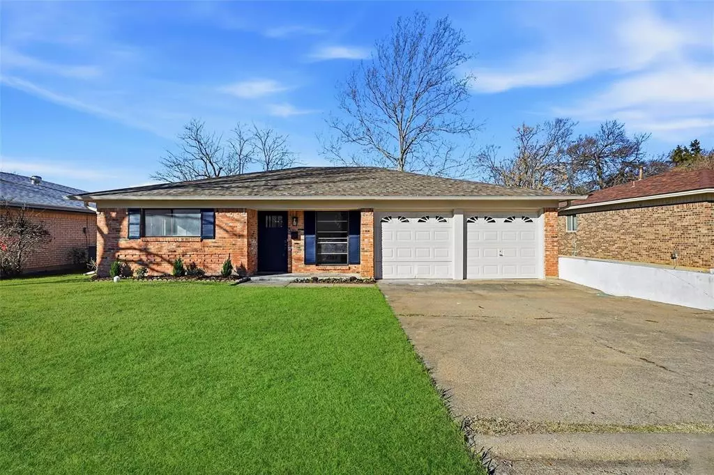 Denison, TX 75020,105 N Wood Avenue