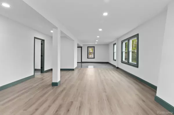 Detroit, MI 48238,15781 Washburn ST