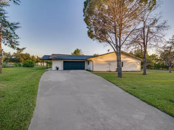 Greenville, TX 75402,3447 County Rd 2182