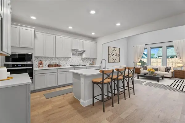 Forney, TX 75126,316 Symphony Avenue