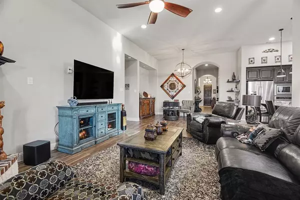 Little Elm, TX 75068,9924 Bitterroot Drive