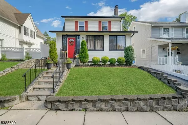 18 Whitman Ave, East Orange City, NJ 07017