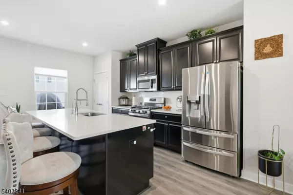 Sayreville Boro, NJ 08859,1205 English Ln