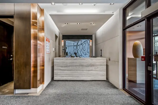 Toronto C13, ON M3C 0L9,85 The Donway N/A W #708