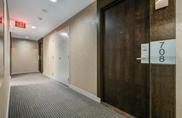 Toronto C13, ON M3C 0L9,85 The Donway N/A W #708