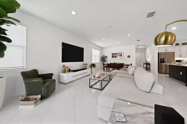 Vero Beach, FL 32960,1161 Haven Cir