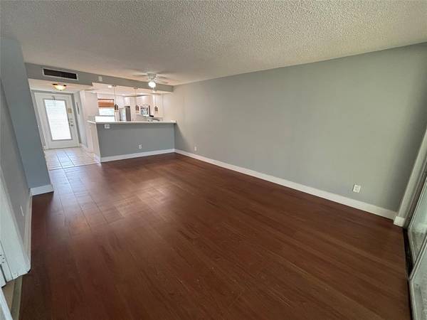 Tamarac, FL 33319,6000 NW 64th Ave #211