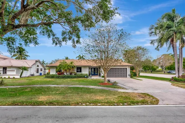 1221 SW 59th Ave, Plantation, FL 33317