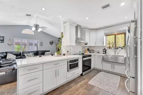 Plantation, FL 33317,1221 SW 59th Ave