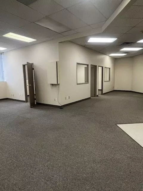 Vaughan, ON L4K 3P3,64 Jardin DR #3E