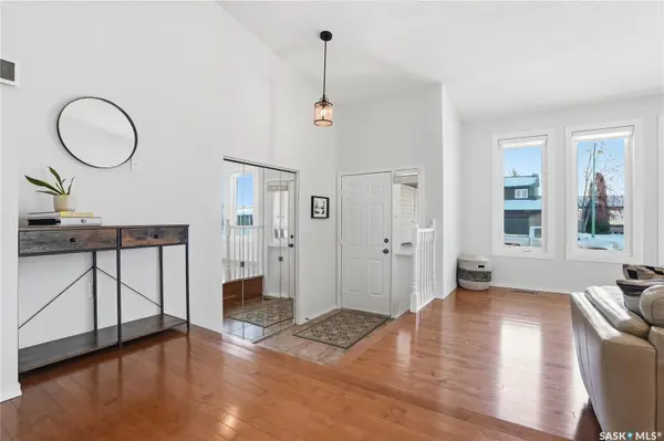 Saskatoon, SK S7N 3X7,215 Wickenden CRESCENT