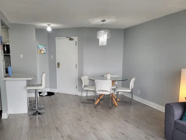 Mississauga, ON L4Z 3K9,25 Trailwood DR #1802