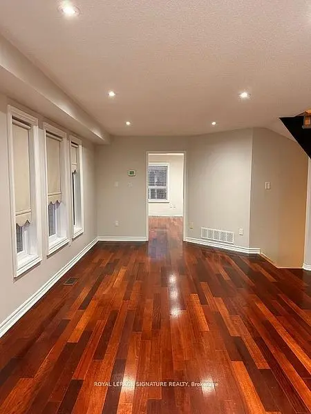 Mississauga, ON L5N 7E1,3819 Allcroft RD