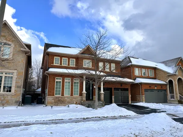 Oakville, ON L6L 6X5,273 Duskywing WAY
