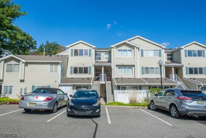 Morris Twp., NJ 07960,17 Livingston Rd