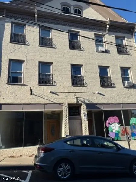 Newton Town, NJ 07860,9 Moran St #3