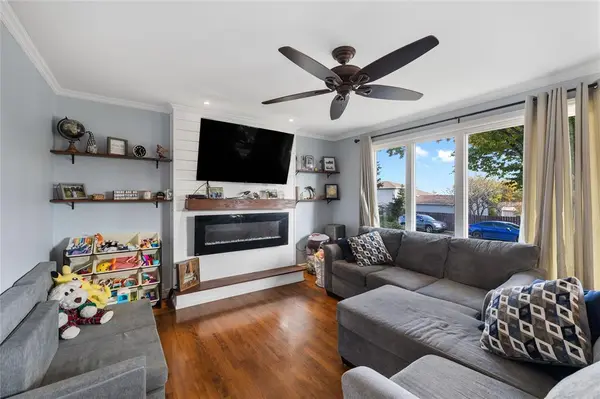 6 Wellington Crescent, Mt. Pearl, NL A1N 2E2