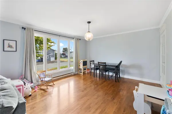 6 Wellington Crescent, Mt. Pearl, NL A1N 2E2