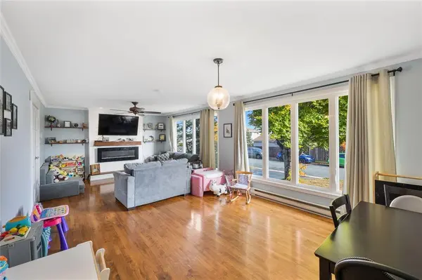 6 Wellington Crescent, Mt. Pearl, NL A1N 2E2