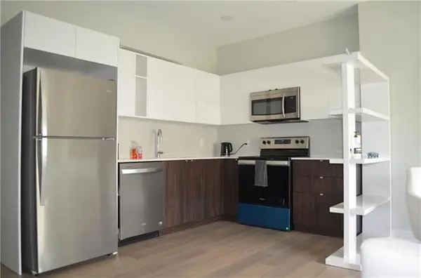 Winnipeg, MB R3L 1B7,718 Kylemore AVE