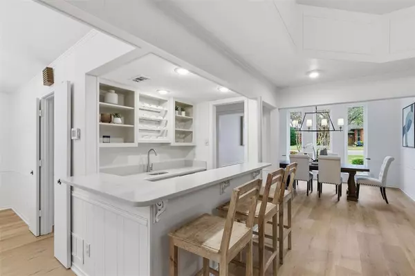 Dallas, TX 75243,9034 Windy Crest Drive