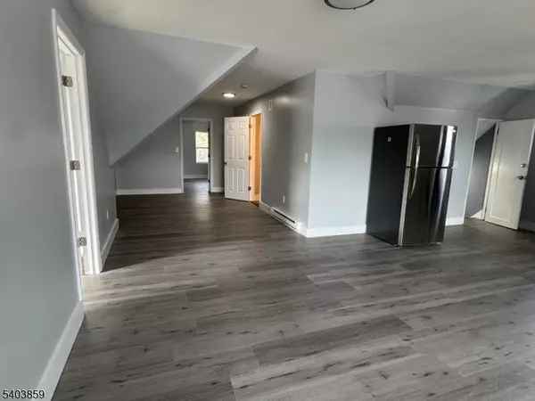 East Orange City, NJ 07017,327 N Maple Ave #3