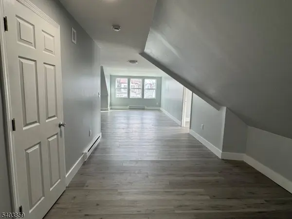 East Orange City, NJ 07017,327 N Maple Ave #3