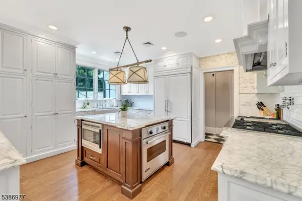 Montclair Twp., NJ 07042,65 S Mountain Ave