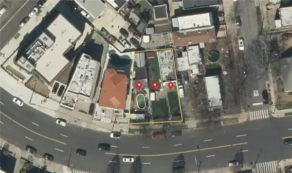 70-07 Ditmars BLVD, East Elmhurst, NY 11370